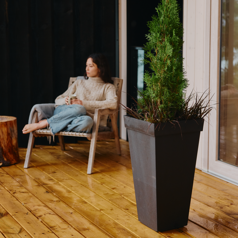 28" Symphony Planter